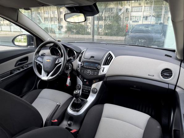 Chevrolet Cruze I Рестайлинг с пробегом 2013 года, цена 617 000 рублей, 250295 км, седан, Автокод Объявления