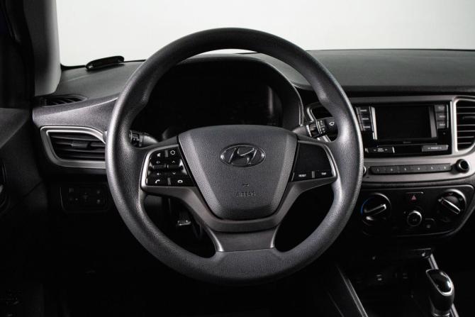 Hyundai Solaris II Рестайлинг с пробегом 2021 года, цена 1 999 000 рублей, 35800 км, седан, Автокод Объявления