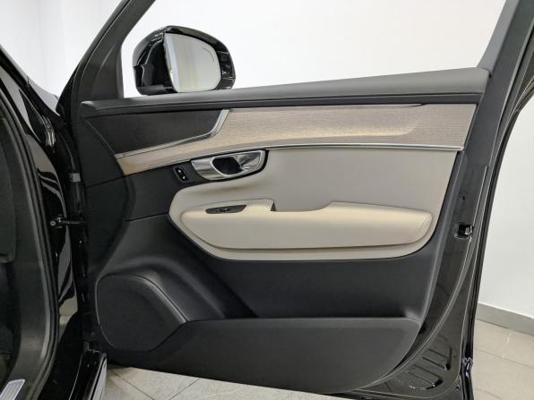 Volvo XC90 II Рестайлинг 2 с пробегом 2025 года, цена 8 950 000 рублей, 1800 км, внедорожник, Автокод Объявления