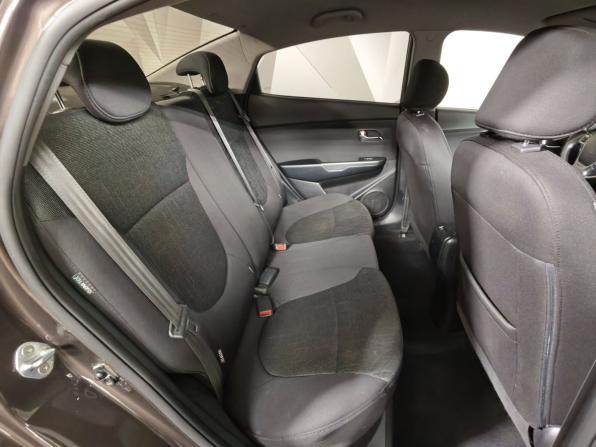 Kia Rio III Рестайлинг с пробегом 2016 года, цена 885 000 рублей, 196288 км, седан, Автокод Объявления