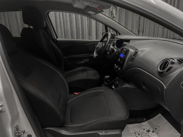 Renault Kaptur I с пробегом 2017 года, цена 899 000 рублей, 125000 км, внедорожник, Автокод Объявления