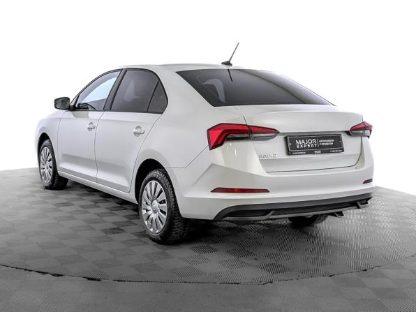 Skoda Rapid II с пробегом 2021 года, цена 1 715 000 рублей, 69993 км, лифтбек, Автокод Объявления