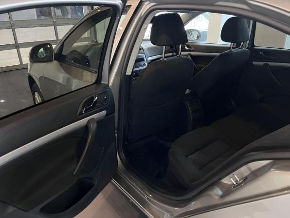 Skoda Octavia II (A5) Рестайлинг с пробегом 2013 года, цена 900 000 рублей, 185535 км, лифтбек, Автокод Объявления
