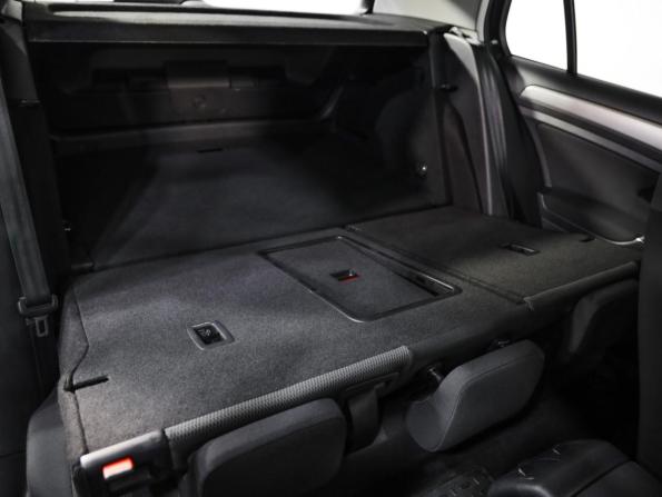 Volkswagen Golf VII с пробегом 2015 года, цена 1 349 000 рублей, 100688 км, хэтчбек, Автокод Объявления