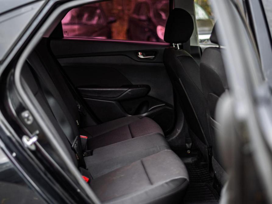 Hyundai Solaris II Санкт-Петербург  - изображение 12