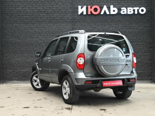 Chevrolet Niva I Рестайлинг с пробегом 2013 года, цена 630 000 рублей, 105241 км, внедорожник, Автокод Объявления