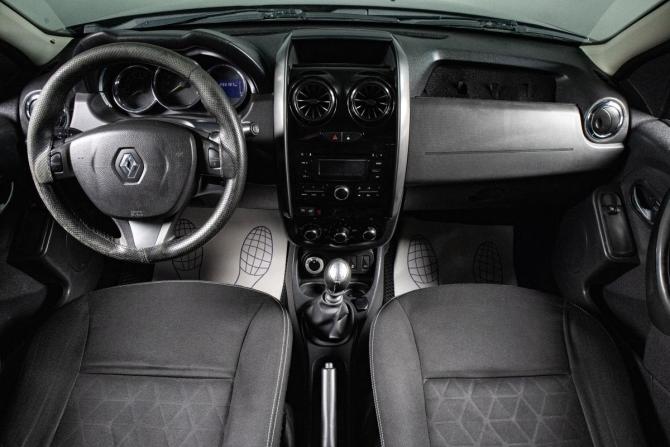 Renault Duster I Рестайлинг с пробегом 2017 года, цена 1 039 000 рублей, 233197 км, внедорожник, Автокод Объявления