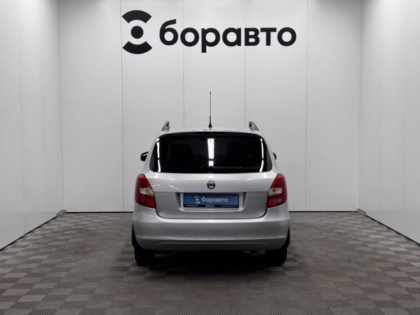 Skoda Fabia II Рестайлинг с пробегом 2012 года, цена 550 000 рублей, 245262 км, универсал, Автокод Объявления