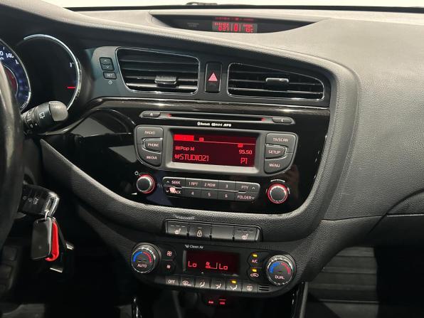 Kia Ceed II с пробегом 2015 года, цена 1 380 000 рублей, 51395 км, хэтчбек, Автокод Объявления