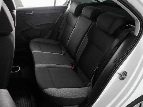 Skoda Rapid II с пробегом 2021 года, цена 1 435 000 рублей, 96942 км, лифтбек, Автокод Объявления