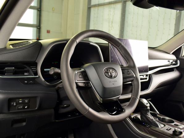 Toyota Highlander IV (XU70) с пробегом 2026 года, цена 5 285 995 рублей, 24 км, внедорожник, Автокод Объявления