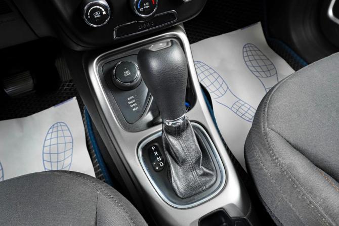 Jeep Compass II с пробегом 2018 года, цена 2 159 000 рублей, 117000 км, внедорожник, Автокод Объявления