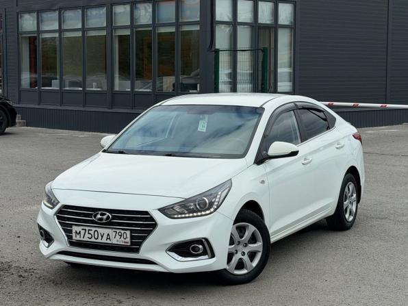 Hyundai Solaris II с пробегом 2018 года, цена 1 392 000 рублей, 125432 км, седан, Автокод Объявления