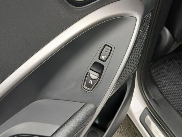 Hyundai Santa Fe III Рестайлинг с пробегом 2015 года, цена 1 895 000 рублей, 177636 км, внедорожник, Автокод Объявления
