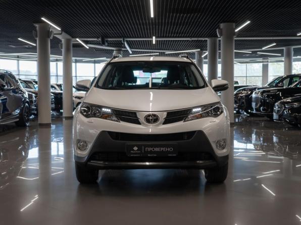 Toyota RAV4 IV (XA40) с пробегом 2015 года, цена 2 750 000 рублей, 19647 км, внедорожник, Автокод Объявления