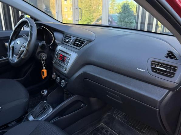Kia Rio III Рестайлинг с пробегом 2015 года, цена 929 000 рублей, 115382 км, седан, Автокод Объявления