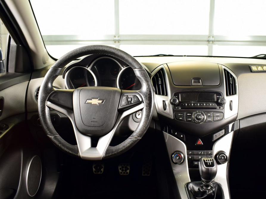 Chevrolet Cruze I Рестайлинг Кемерово  - изображение 8