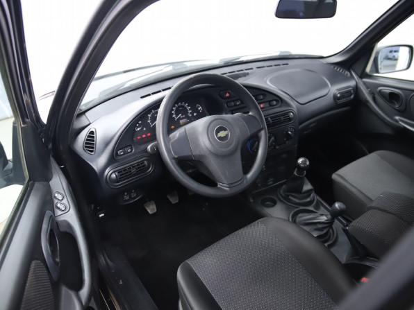 Chevrolet Niva I Рестайлинг с пробегом 2018 года, цена 710 000 рублей, 93533 км, внедорожник, Автокод Объявления