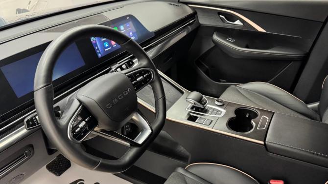 Omoda C5 I с пробегом 2023 года, цена 1 850 000 рублей, 17162 км, внедорожник, Автокод Объявления