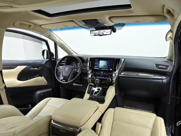Toyota Alphard III Рестайлинг с пробегом 2021 года, цена 3 999 000 рублей, 175000 км, минивэн, Автокод Объявления