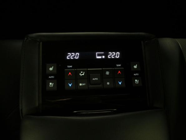Lexus LX III Рестайлинг 2 с пробегом 2016 года, цена 5 850 000 рублей, 187682 км, внедорожник, Автокод Объявления