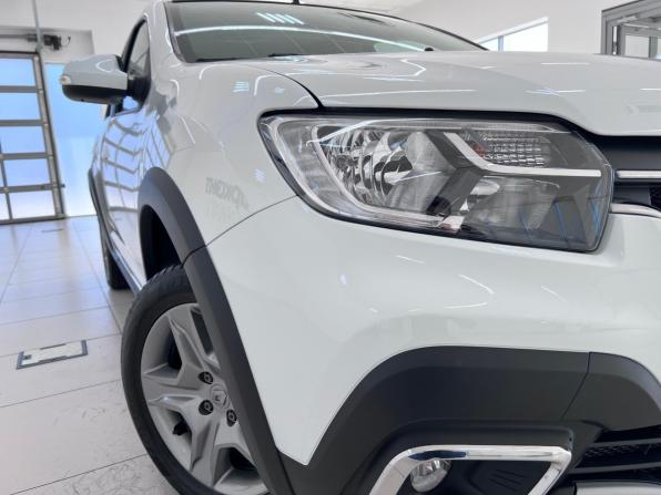 Renault Logan II Рестайлинг с пробегом 2021 года, цена 1 280 000 рублей, 47851 км, седан, Автокод Объявления