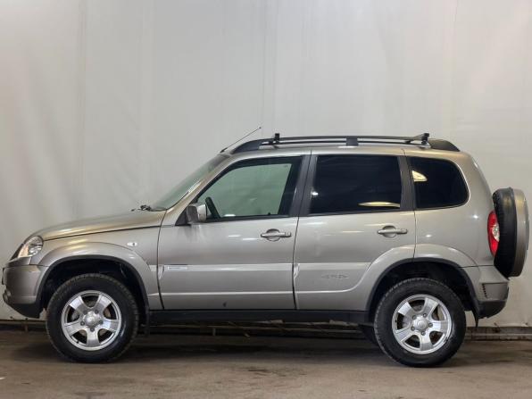 Chevrolet Niva I Рестайлинг с пробегом 2011 года, цена 579 000 рублей, 89380 км, внедорожник, Автокод Объявления