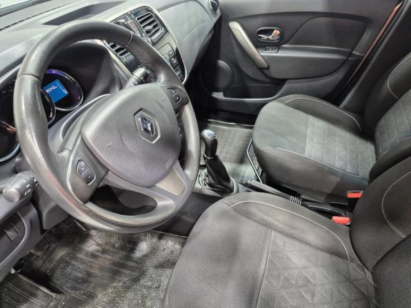 Renault Sandero II с пробегом 2017 года, цена 779 000 рублей, 199339 км, хэтчбек, Автокод Объявления
