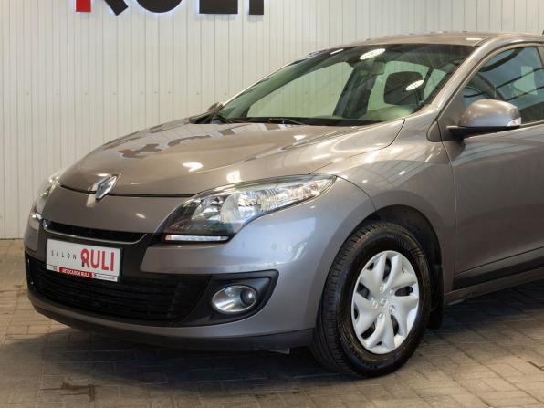 Renault Megane III Рестайлинг с пробегом 2013 года, цена 905 000 рублей, 159390 км, хэтчбек, Автокод Объявления