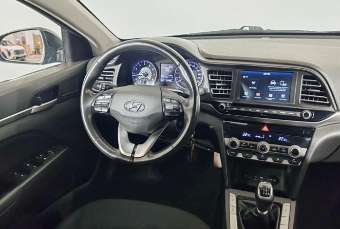 Hyundai Elantra VI (AD) Рестайлинг с пробегом 2019 года, цена 1 300 000 рублей, 143400 км, седан, Автокод Объявления