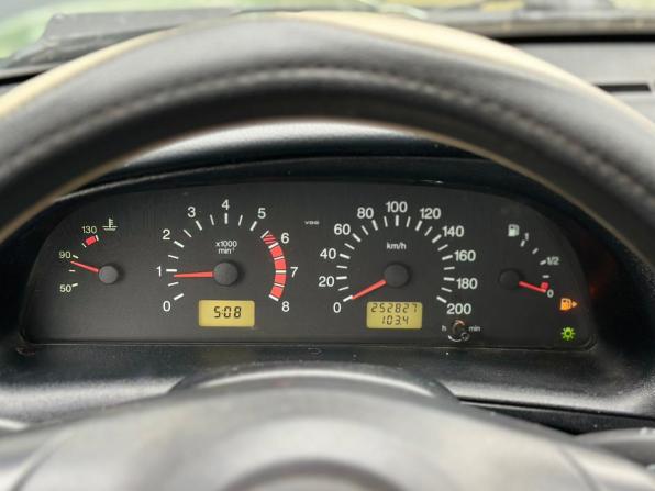Chevrolet Niva I Рестайлинг с пробегом 2015 года, цена 479 000 рублей, 252827 км, внедорожник, Автокод Объявления
