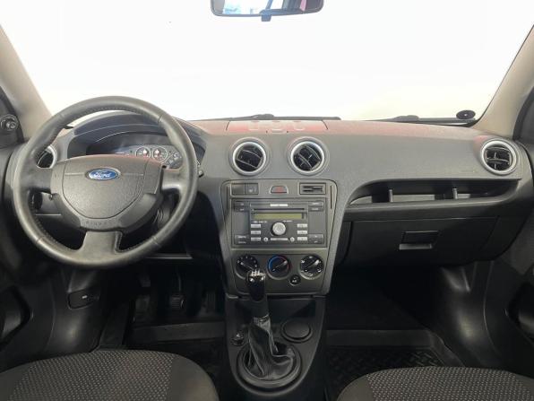 Ford Fusion I Рестайлинг с пробегом 2008 года, цена 460 000 рублей, 196846 км, хэтчбек, Автокод Объявления