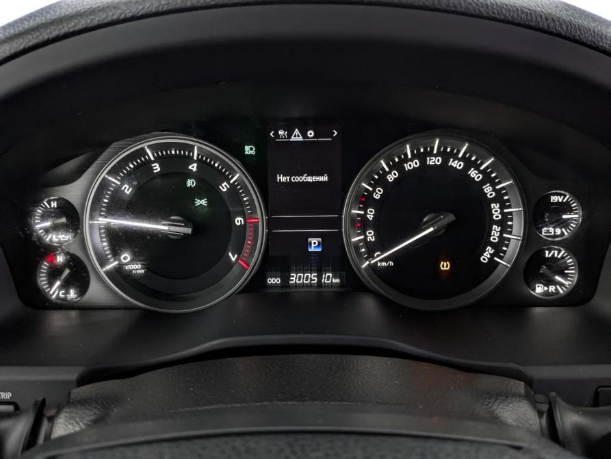 Toyota Land Cruiser 200 Series Рестайлинг 2 Москва  - изображение 16