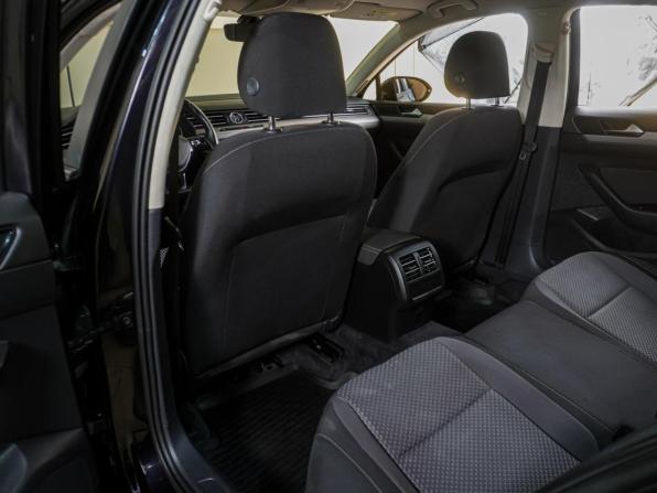 Volkswagen Passat B8 с пробегом 2016 года, цена 1 649 000 рублей, 203988 км, седан, Автокод Объявления