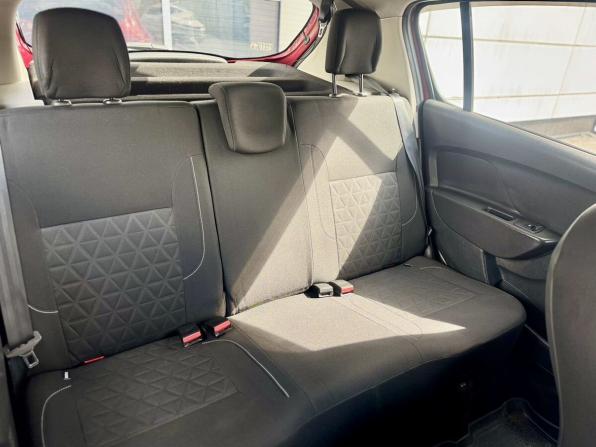 Renault Sandero II с пробегом 2015 года, цена 960 000 рублей, 98800 км, хэтчбек, Автокод Объявления