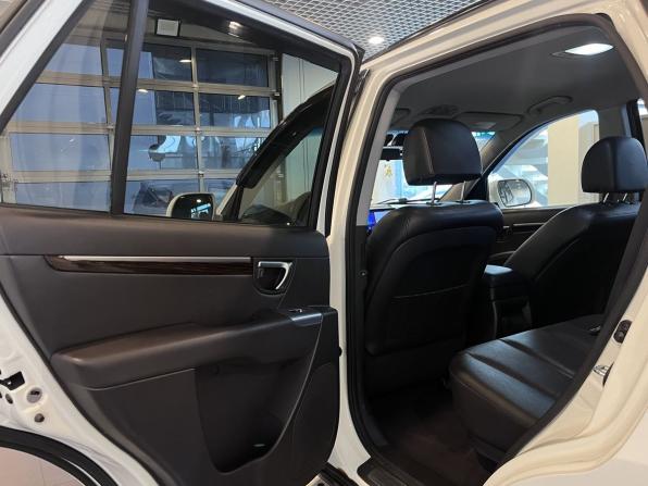 Hyundai Santa Fe II Рестайлинг с пробегом 2012 года, цена 1 447 000 рублей, 173080 км, внедорожник, Автокод Объявления