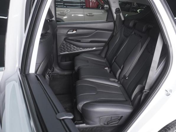 Hyundai Santa Fe IV Рестайлинг с пробегом 2021 года, цена 4 559 000 рублей, 80783 км, внедорожник, Автокод Объявления