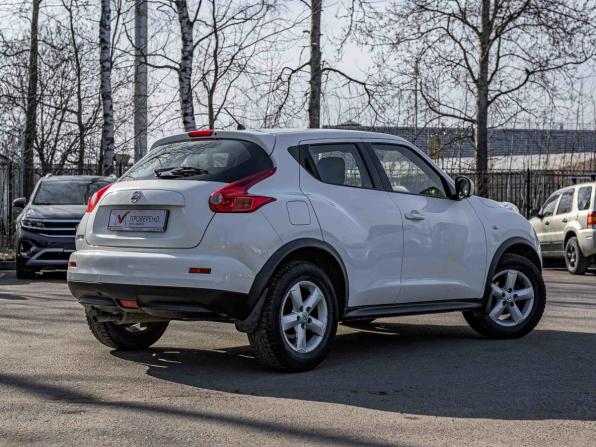 Nissan Juke I с пробегом 2013 года, цена 915 000 рублей, 154032 км, внедорожник, Автокод Объявления
