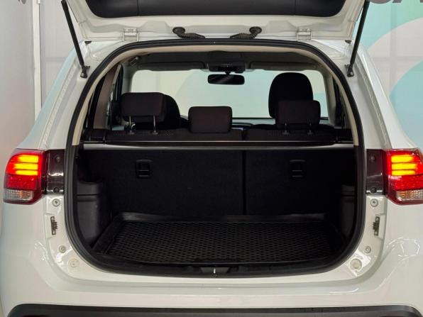 Mitsubishi Outlander III Рестайлинг 3 с пробегом 2020 года, цена 2 395 000 рублей, 130705 км, внедорожник, Автокод Объявления