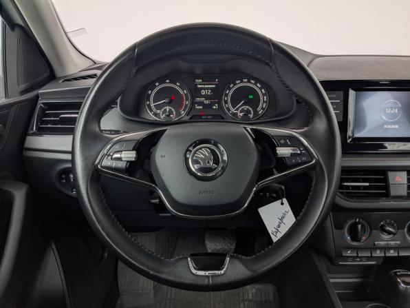 Skoda Rapid II с пробегом 2022 года, цена 1 595 000 рублей, 73274 км, лифтбек, Автокод Объявления