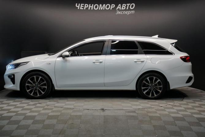 Kia Ceed III с пробегом 2021 года, цена 2 190 000 рублей, 76670 км, универсал, Автокод Объявления