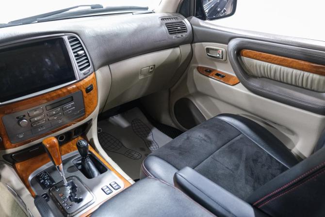 Lexus LX II Рестайлинг с пробегом 2004 года, цена 2 529 000 рублей, 298000 км, внедорожник, Автокод Объявления