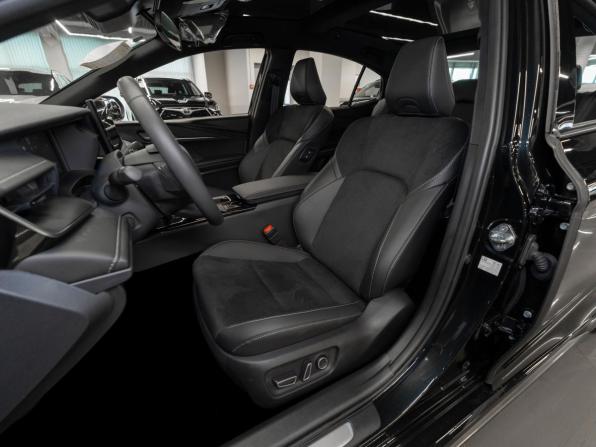 Toyota Camry IX (XV80) China Market с пробегом 2026 года, цена 4 340 000 рублей, 20 км, седан, Автокод Объявления