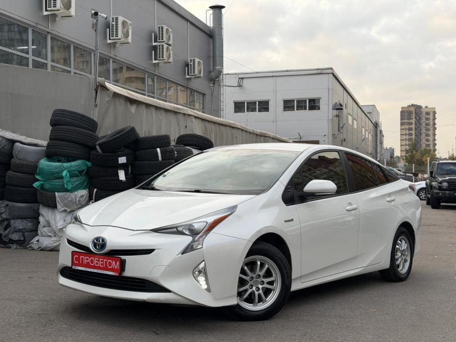 Toyota Prius IV (XW50) Санкт-Петербург  - изображение 3