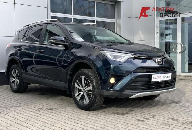 Toyota RAV4 IV (XA40) Рестайлинг с пробегом 2018 года, цена 2 190 000 рублей, 106256 км, внедорожник, Автокод Объявления