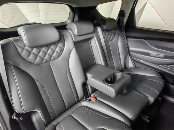 Hyundai Santa Fe IV Рестайлинг с пробегом 2022 года, цена 4 380 000 рублей, 40197 км, внедорожник, Автокод Объявления