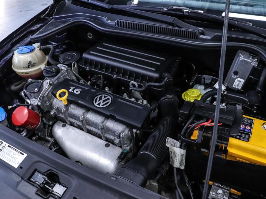 Volkswagen Polo V Красноярск  - изображение 27