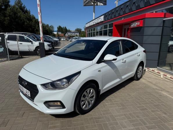 Hyundai Solaris II с пробегом 2019 года, цена 1 499 900 рублей, 60027 км, седан, Автокод Объявления