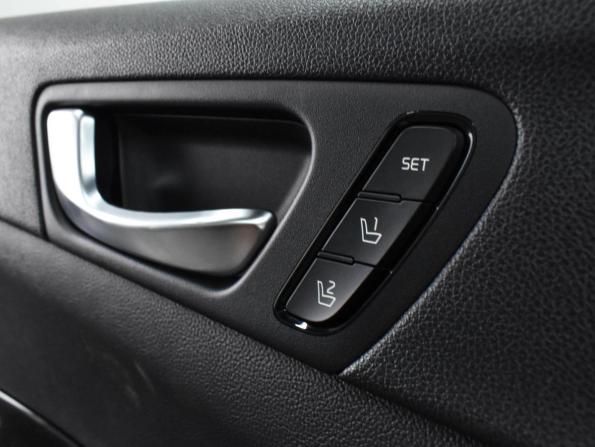 Kia Optima IV Рестайлинг с пробегом 2018 года, цена 2 335 000 рублей, 119888 км, седан, Автокод Объявления