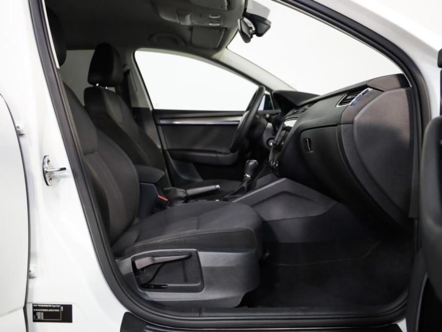 Skoda Octavia III (A7) Рестайлинг Санкт-Петербург  - изображение 22